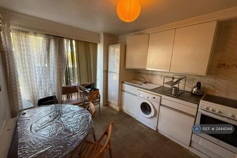 Kitchen With Diner