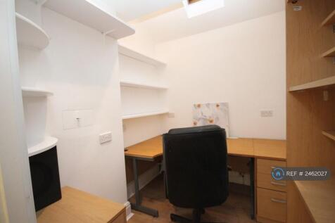 Study, Fully Furnished 