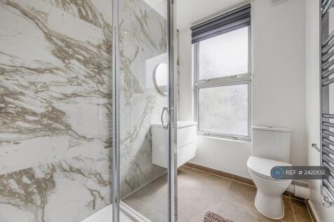 First Floor Bathroom 