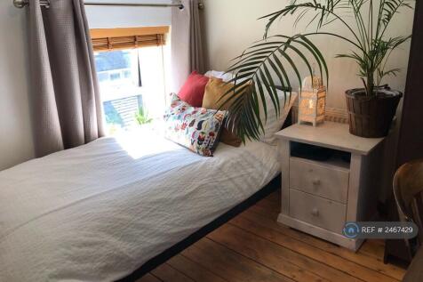 Single Room With 18th Century Oak Beams