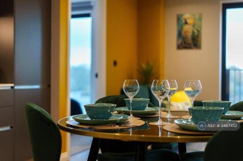 Kitchen/Dining Area