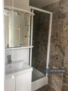 En-Suite Master Bedroom 