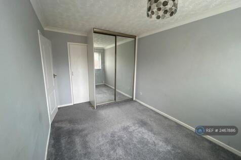 Front Double Bedroom 