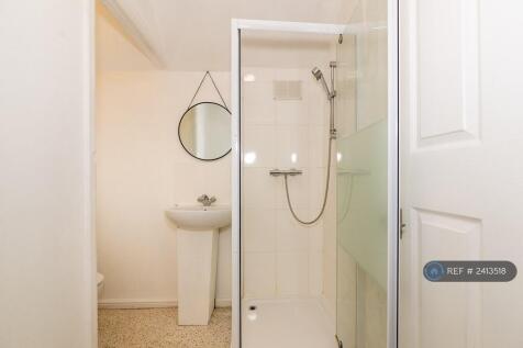 Upstairs Bathroom