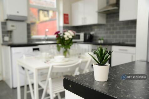 Communal Kitchen