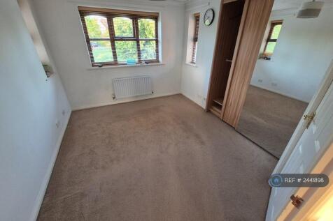 Ensuit-Bedroom2