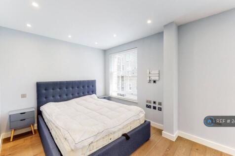 Bedroom (King Bed)
