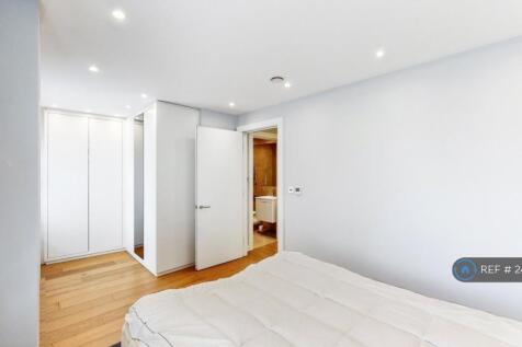 Bedroom (King Bed)