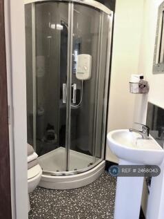 Room 2 - Ensuite