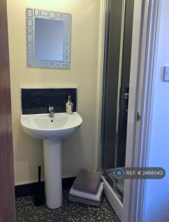 Room 3 - Ensuite
