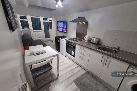 Open-Plan Lounge/ Kitchen/ Diner, Grey Wood Floor