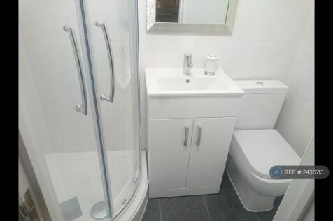 Bathroom, Rectangular Sink &amp; w/c
