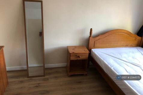 Bedroom 1 - Upstairs Double
