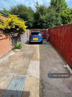 Garden With Parking