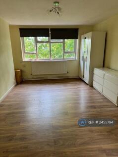 Big Double Bedroom, Advailable For Couple