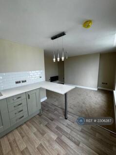 Kitchen / Living Room