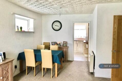 Dining To Kitchen