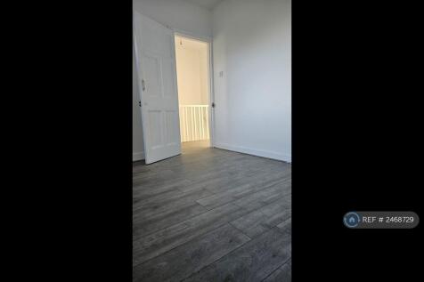 2nd Large Room
