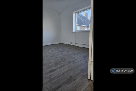 2nd Large Room