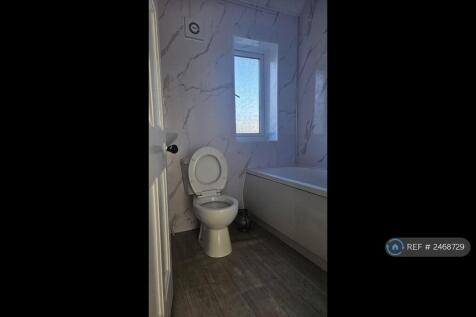 Bath &amp; Toilet - 2nd Floor