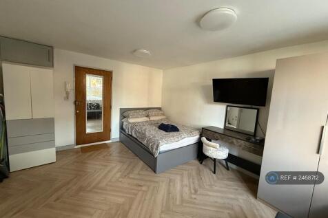 Bright Studio In Spencer Mews