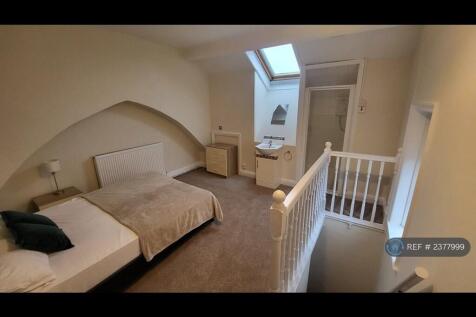 Room 6 - Available
