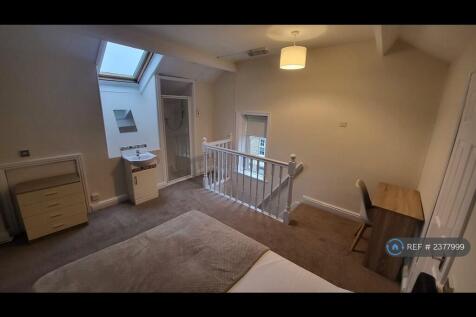 Room 6 - Available