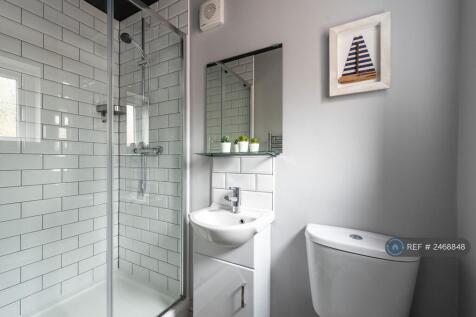 Room 2 En-Suite