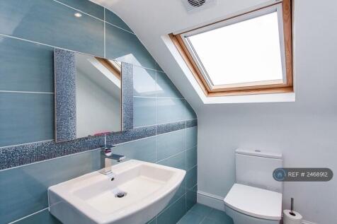 Top Floor Ensuite 