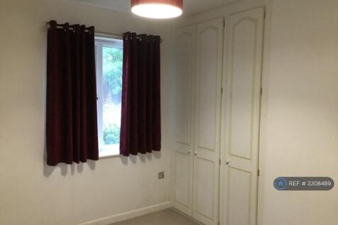 Bedroom With Fitted Wardrobes
