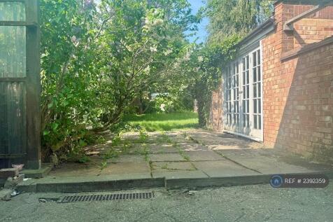 Garden &amp; Summer Room