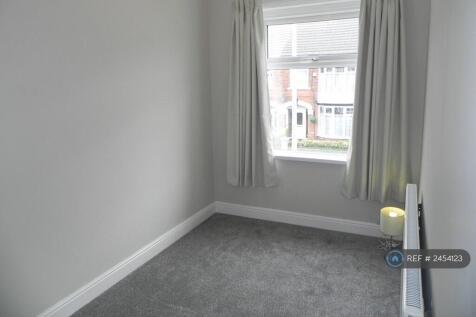Single Front 1st Floor Bedroom