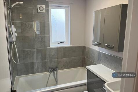Brand New Fitted Bathroom