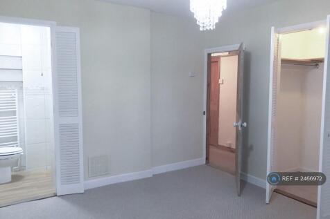 First Bedroom With En Suite