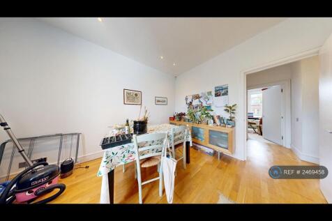 Open-Plan Kitchen Dining Area