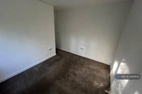 Room 2 Image 2