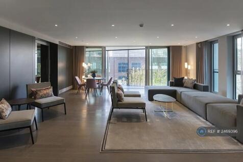 Residents-Only Lounge 