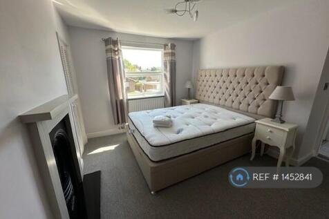 Front Bedroom