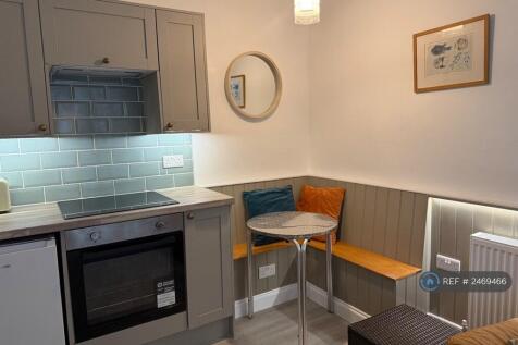 Kitchen With Dining Area 