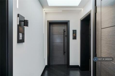 Flat Entrance