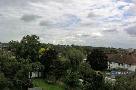 Quiet Neighbourhood With Scenic Views