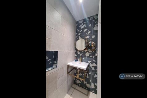 Ground Floor Cloakroom