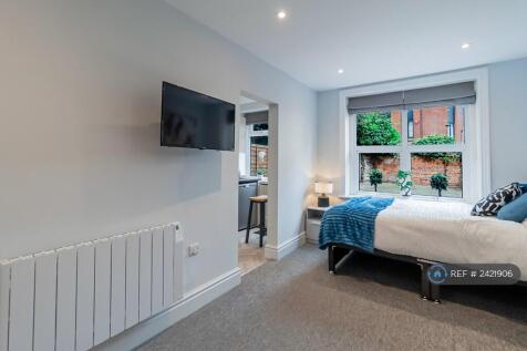 Garden Studio Flat