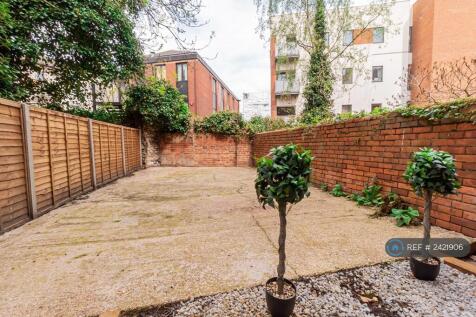 Garden Studio Flat