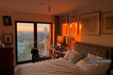 Bedroom: Bed Included