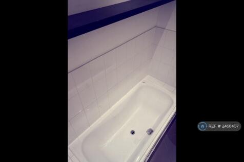 Ensuite - Bath