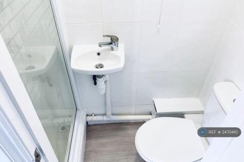 Bathroom 2 (Wc, Sink &amp; Shower)