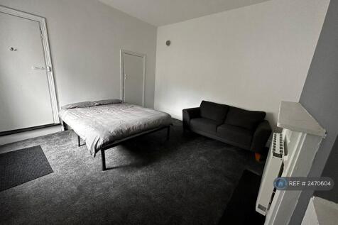 Bedroom / Sitting Room 2