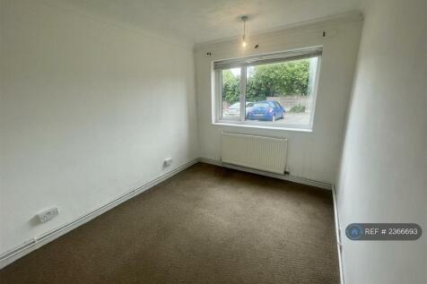 Large Bedroom