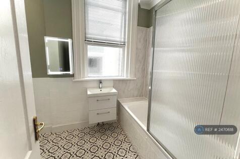 Newly Renovated Bathroom